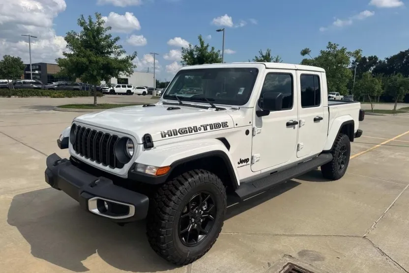 2025 Jeep Gladiator Sport photo 1