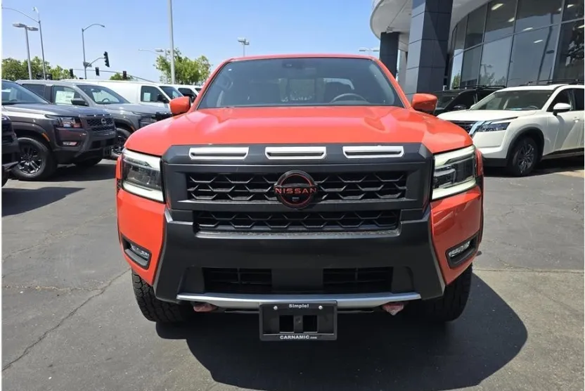 2025 Nissan Frontier Crew Cab PRO-4X photo 1