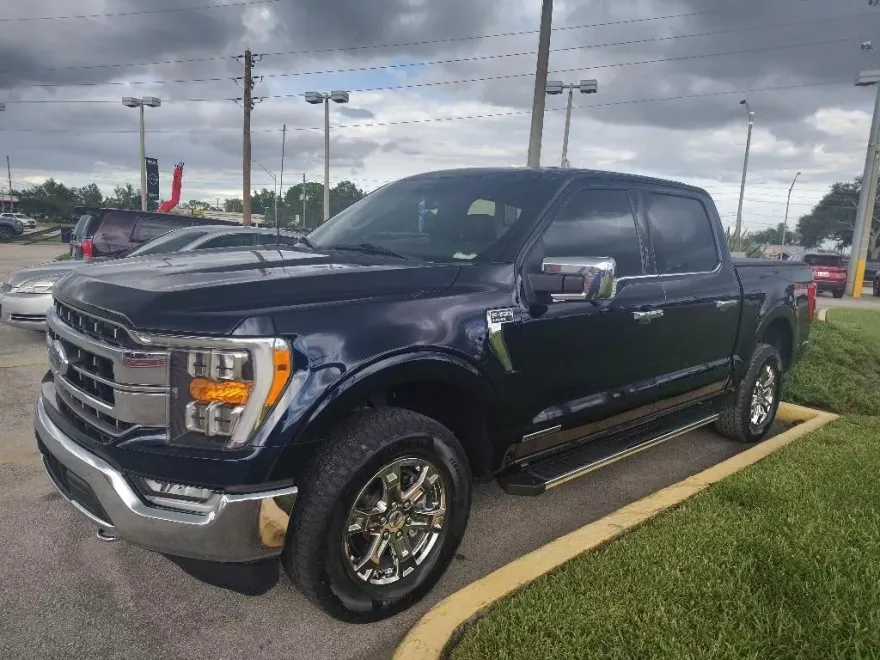 2023 Ford F-150 Lariat photo 1