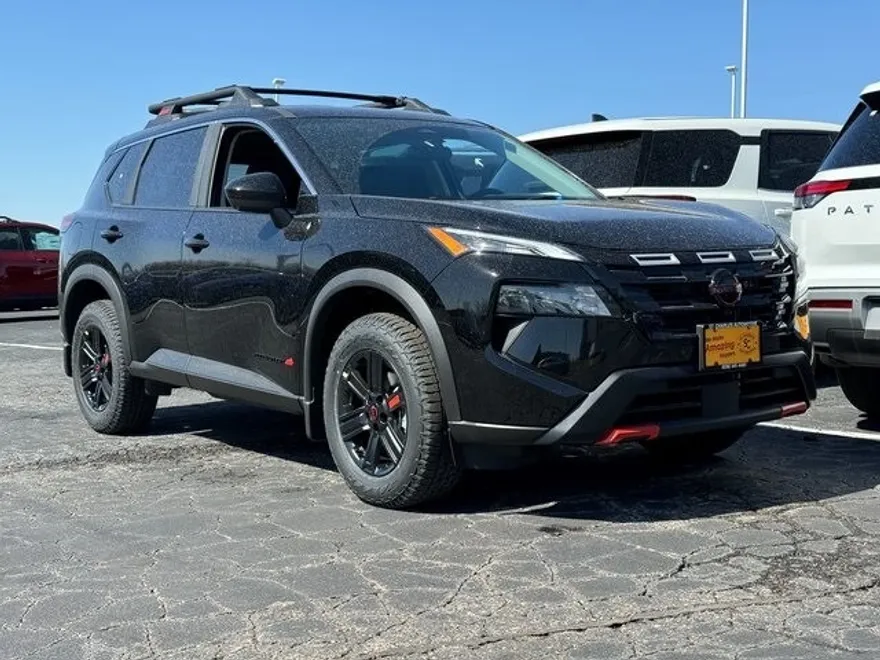 2025 Nissan Rogue photo 1