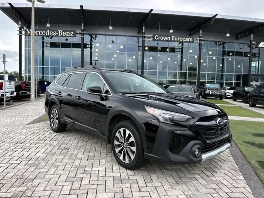 2023 Subaru Outback Limited XT photo 1