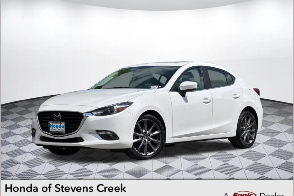 2018 Mazda Mazda3 Grand Touring photo 1