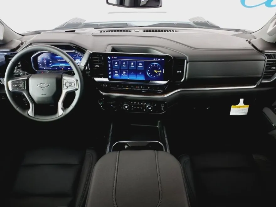 2025 Chevrolet Silverado 2500HD LT photo 1