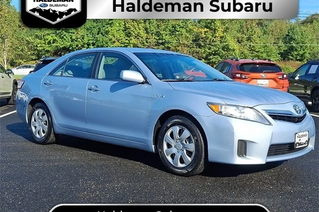 2010 Toyota Camry Hybrid Base photo 1