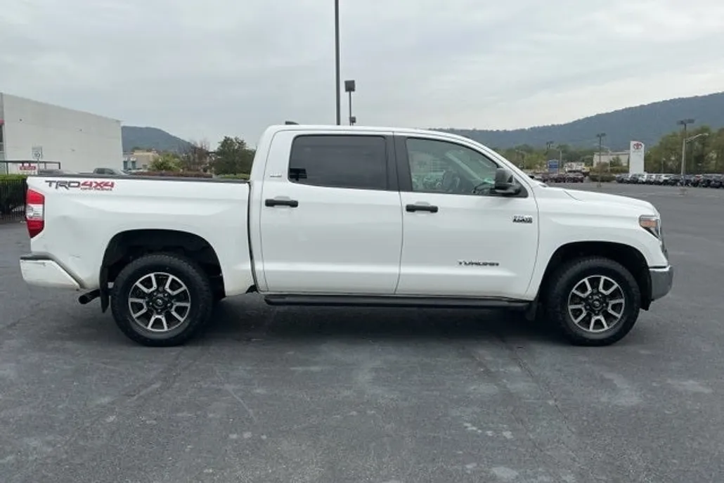 2020 Toyota Tundra SR5 Grade photo 1