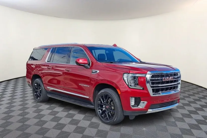 2023 Gmc Yukon XL SLT photo 1