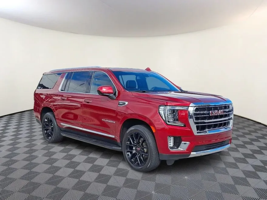 2023 Gmc Yukon XL SLT photo 1