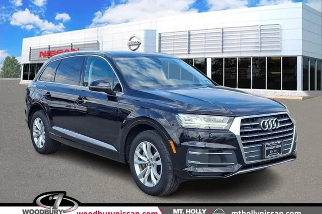 2019 Audi Q3 Premium photo 1