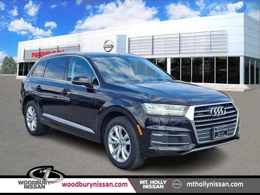2019 Audi Q3 Premium photo 1