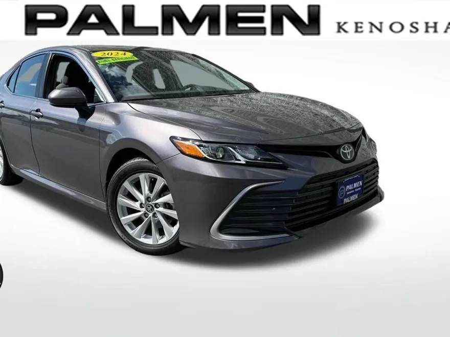 2024 Toyota Camry LE photo 1