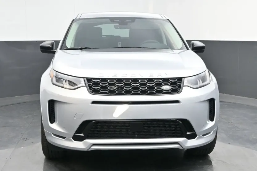 2025 Land Rover Discovery Sport S photo 1