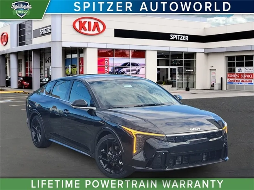 2025 Kia K4 GT-Line Turbo photo 1