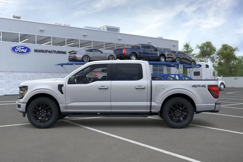 2025 Ford F-150 XLT photo 1