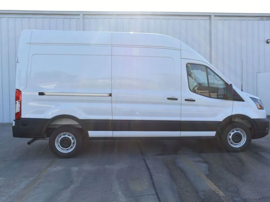 2025 Ford Transit photo 1