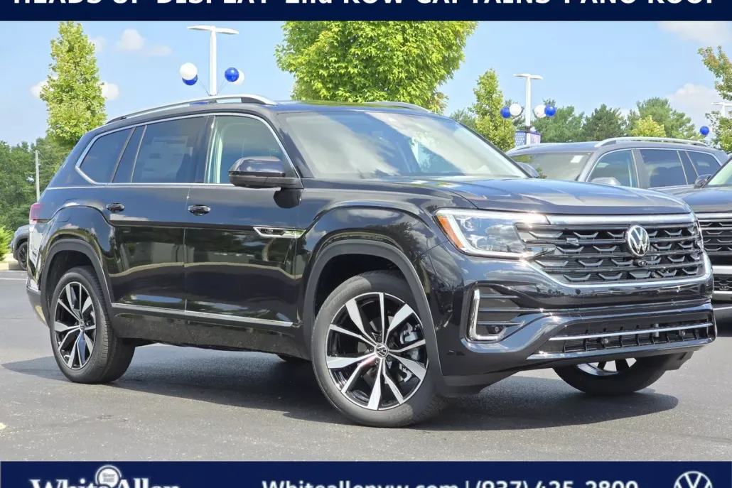 2025 Volkswagen Atlas SEL Premium R-Line photo 1