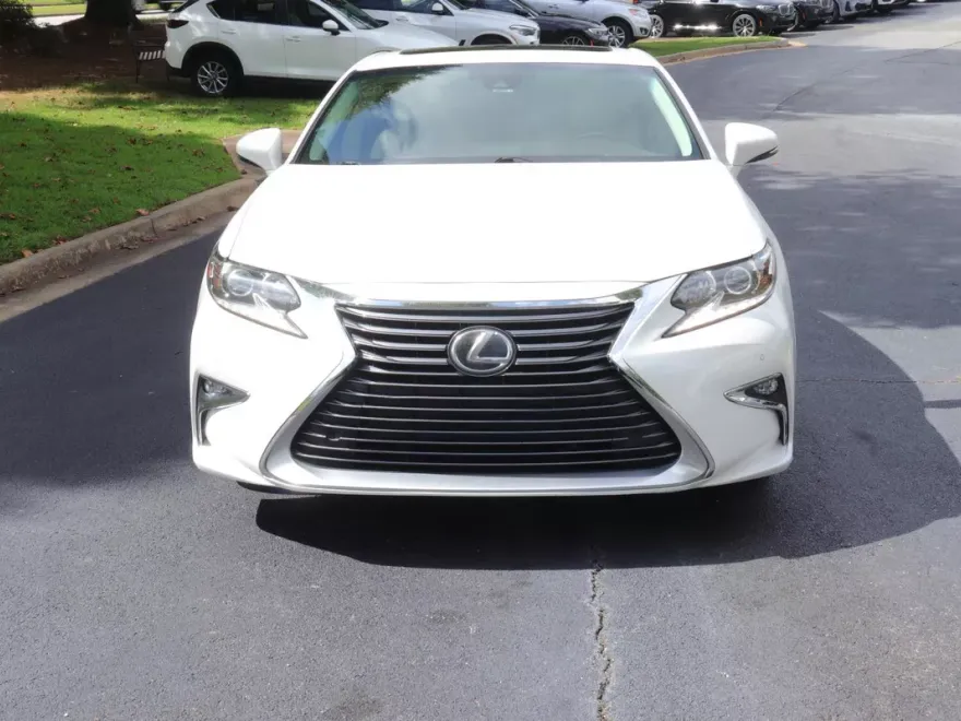2016 Lexus ES 350 photo 1