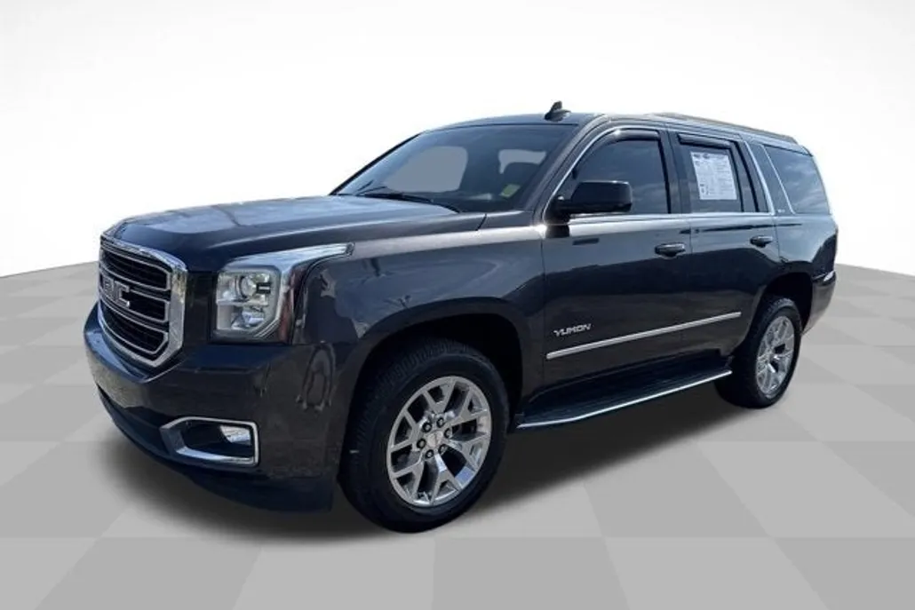 2017 Gmc Yukon SLT photo 1