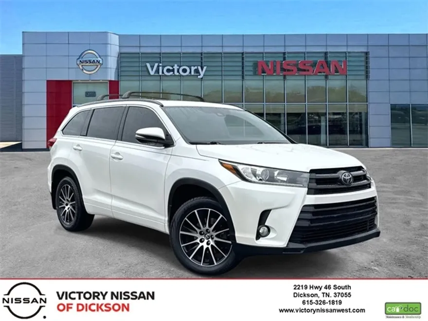 2017 Toyota Highlander SE photo 1