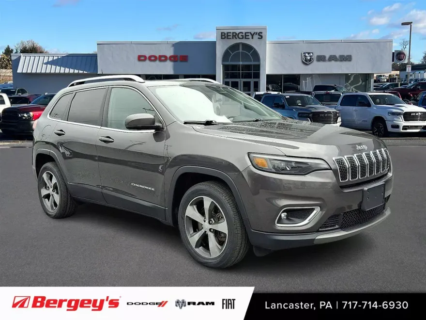 2019 Jeep Cherokee Limited photo 1