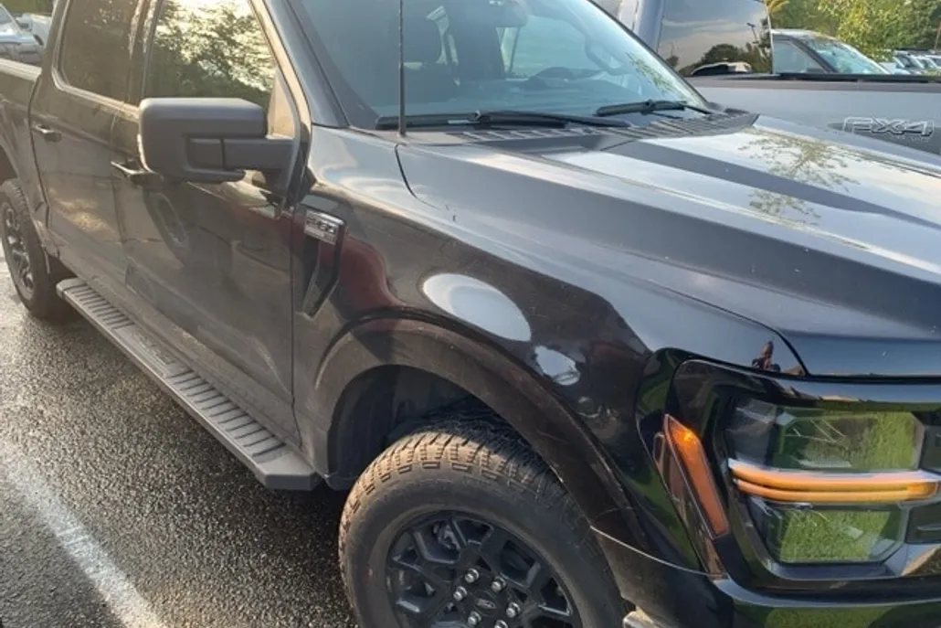 2024 Ford F-150 XLT photo 1