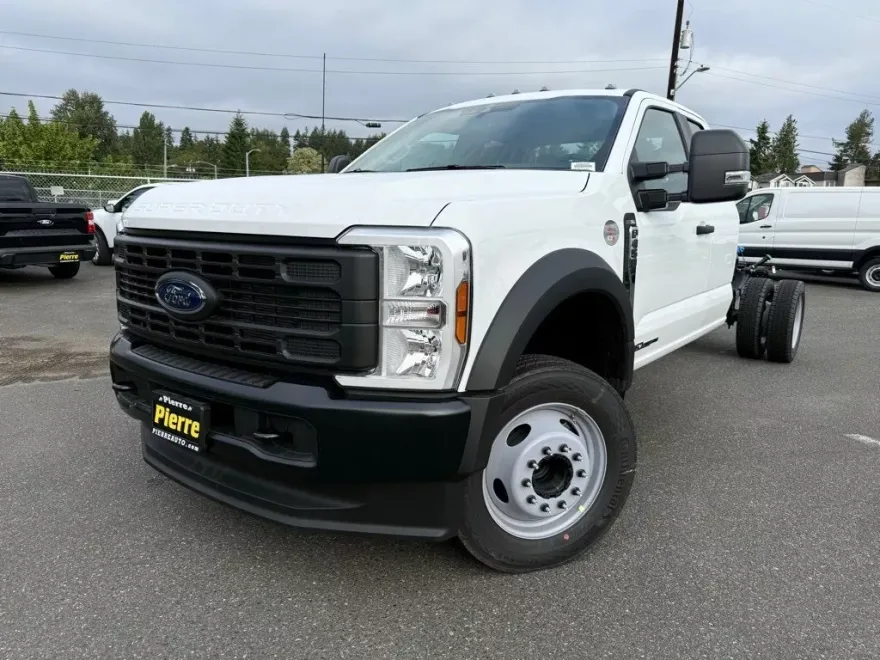 2025 Ford F-450 photo 1