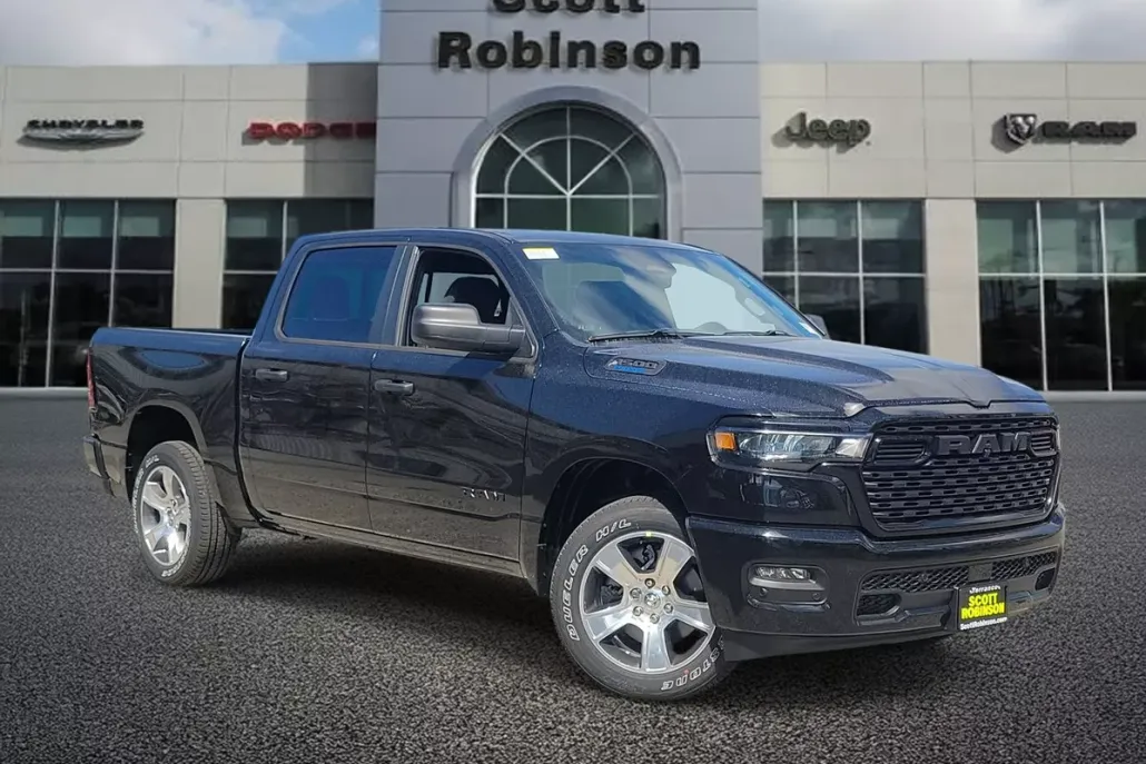 2025 Ram 1500 Tradesman photo 1