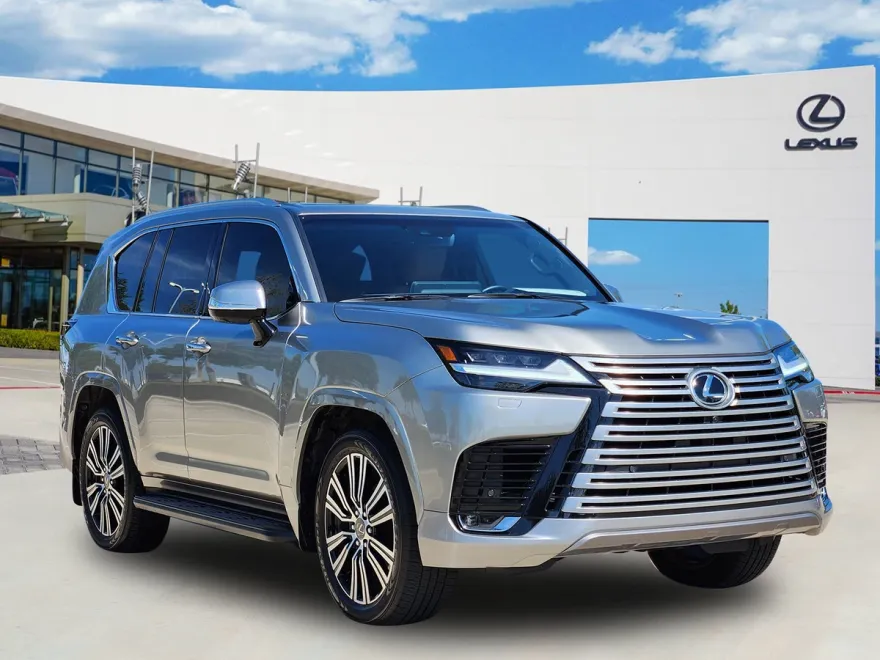 2024 Lexus LX 600 Luxury photo 1