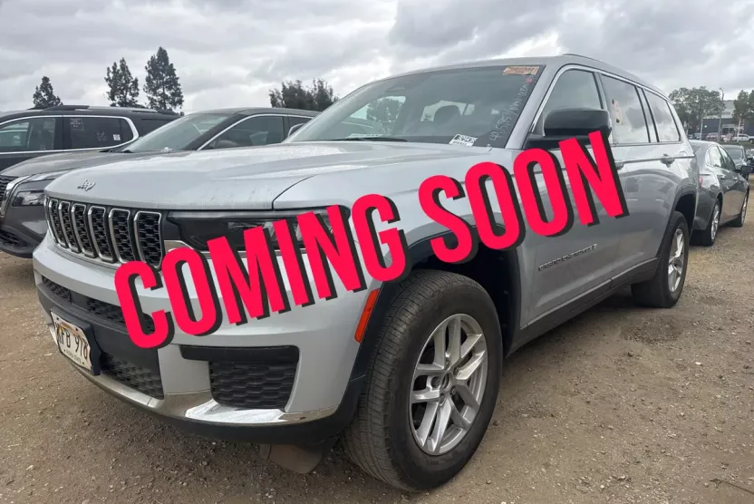 2023 Jeep Grand Cherokee Laredo photo 1