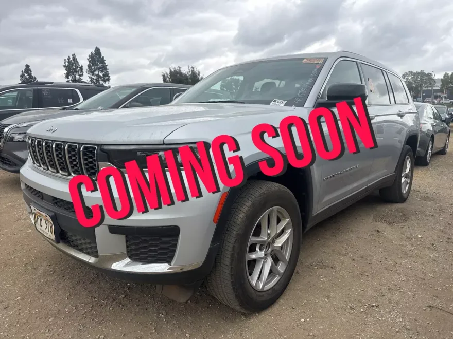 2023 Jeep Grand Cherokee Laredo photo 1