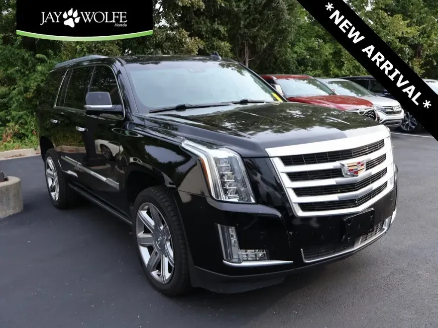 2016 Cadillac Escalade Premium photo 1