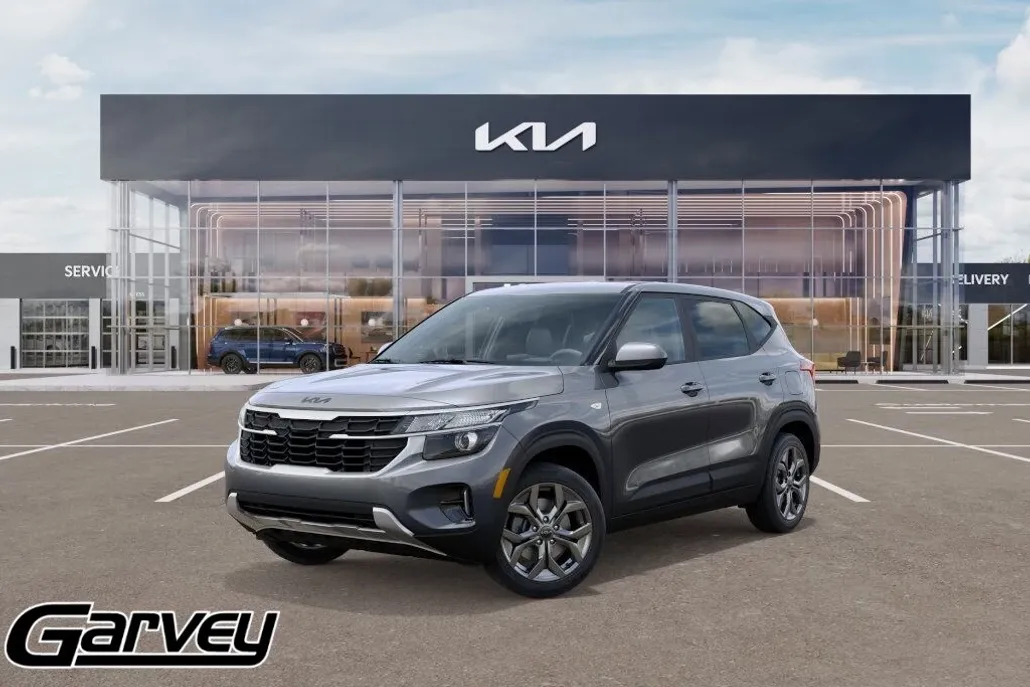 2025 Kia Seltos LX photo 1