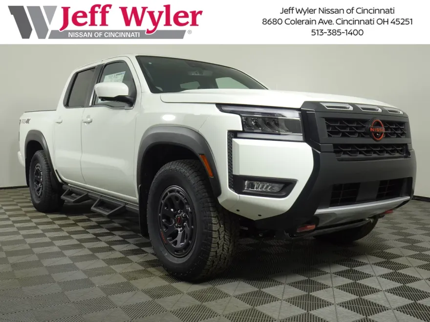 2025 Nissan Frontier PRO-4X photo 1