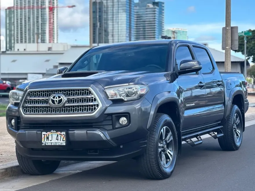 2016 Toyota Tacoma Double Cab V6 TRD photo 1