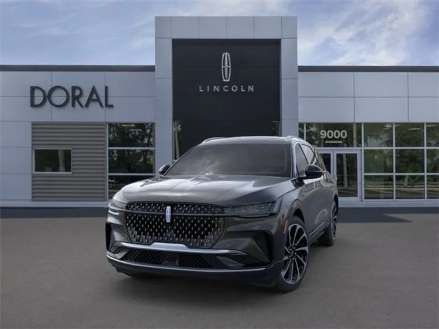 2025 Lincoln Nautilus Black Label photo 1
