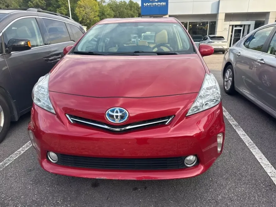 2014 Toyota Prius V Five photo 1