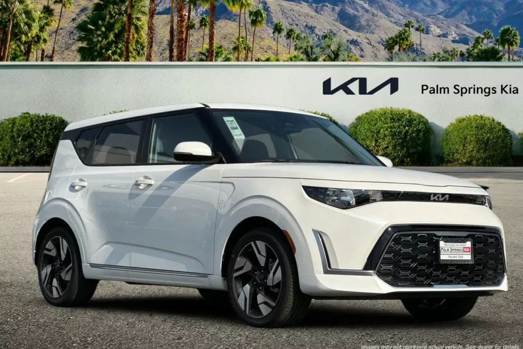 2025 Kia Soul GT-Line photo 1