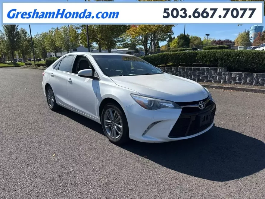 2017 Toyota Camry XLE XSE photo 1