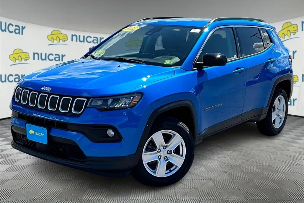 2022 Jeep Compass Latitude photo 1