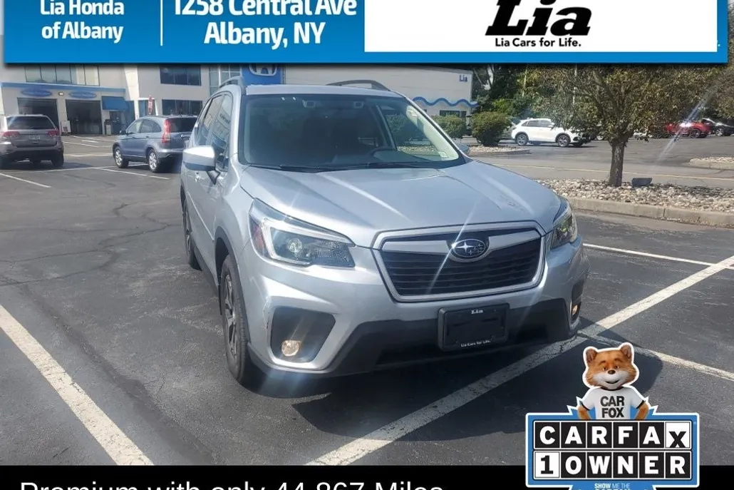 2021 Subaru Forester Premium photo 1