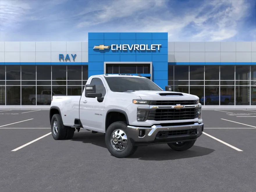 2026 Chevrolet Silverado 3500HD LT photo 1