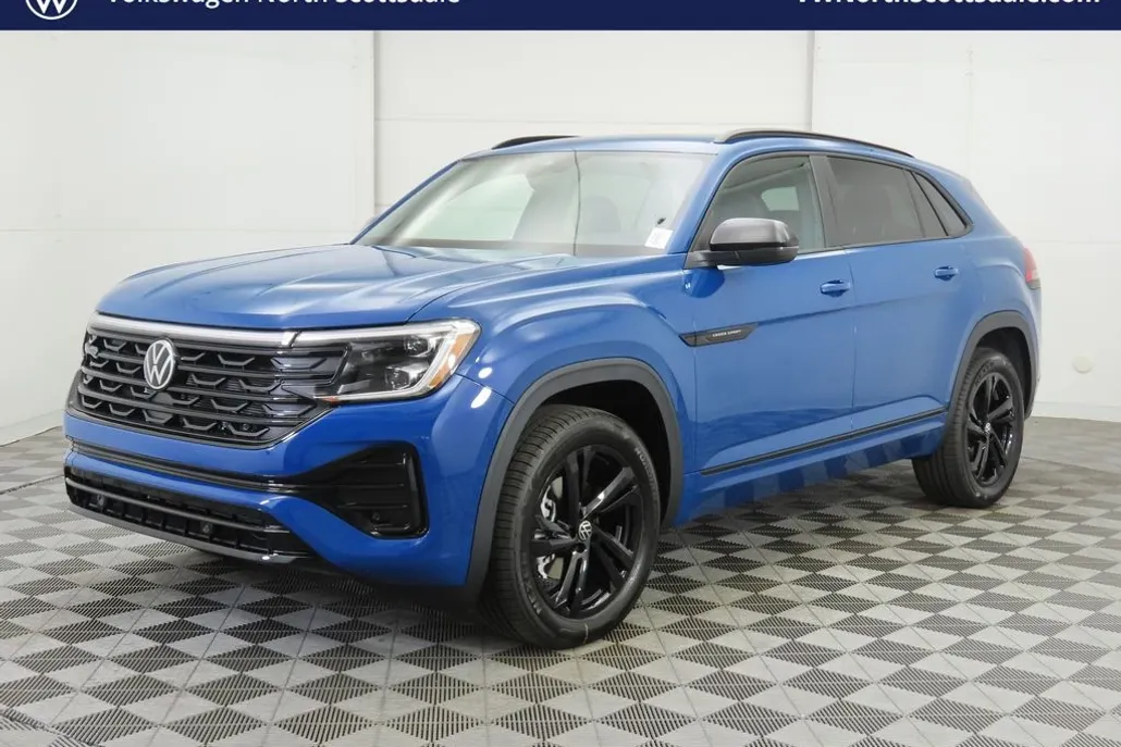 2026 Volkswagen Atlas Cross Sport SEL R-Line photo 1