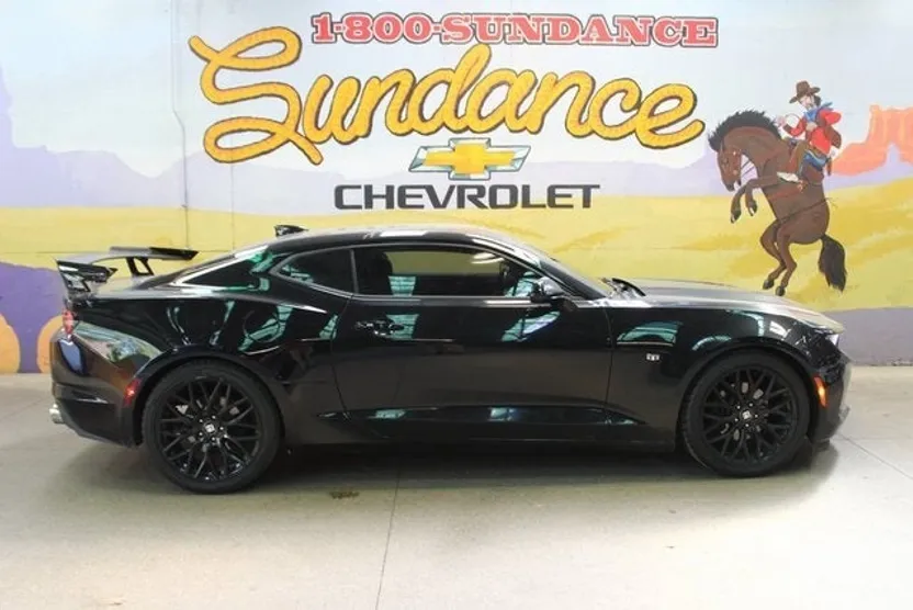 2019 Chevrolet Camaro 2LT 3LT photo 1