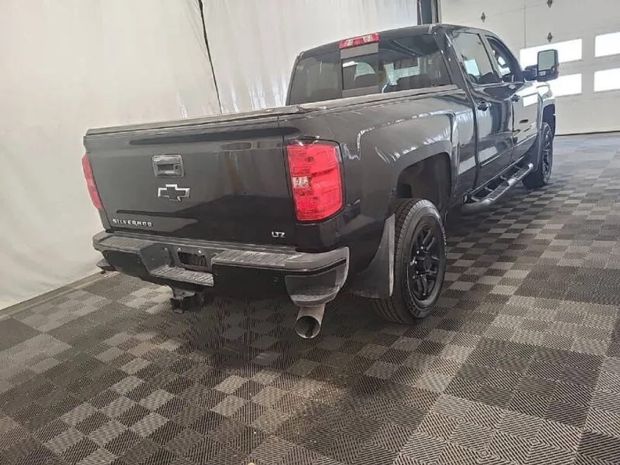 2019 Chevrolet Silverado 2500HD LTZ photo 1