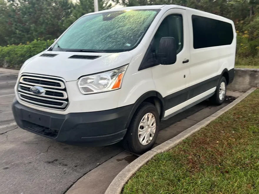 2019 Ford Transit Passenger XLT photo 1
