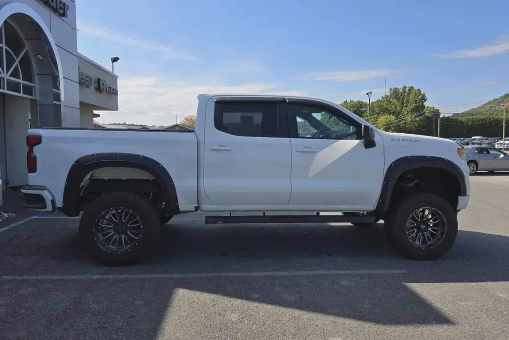 2022 Chevrolet Silverado 1500 RST photo 1
