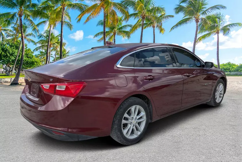 2016 Chevrolet Malibu 1LT photo 1