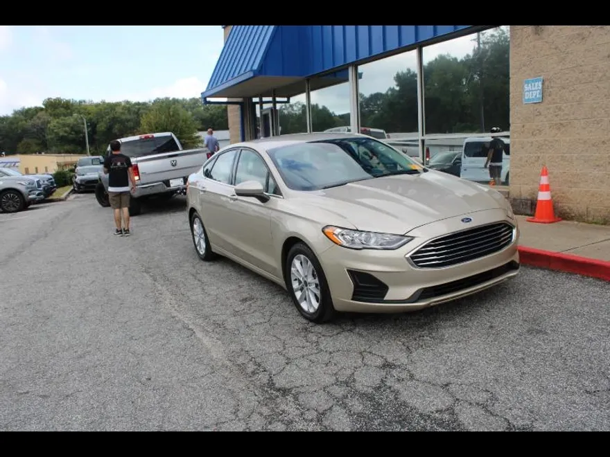2019 Ford Fusion SE photo 1