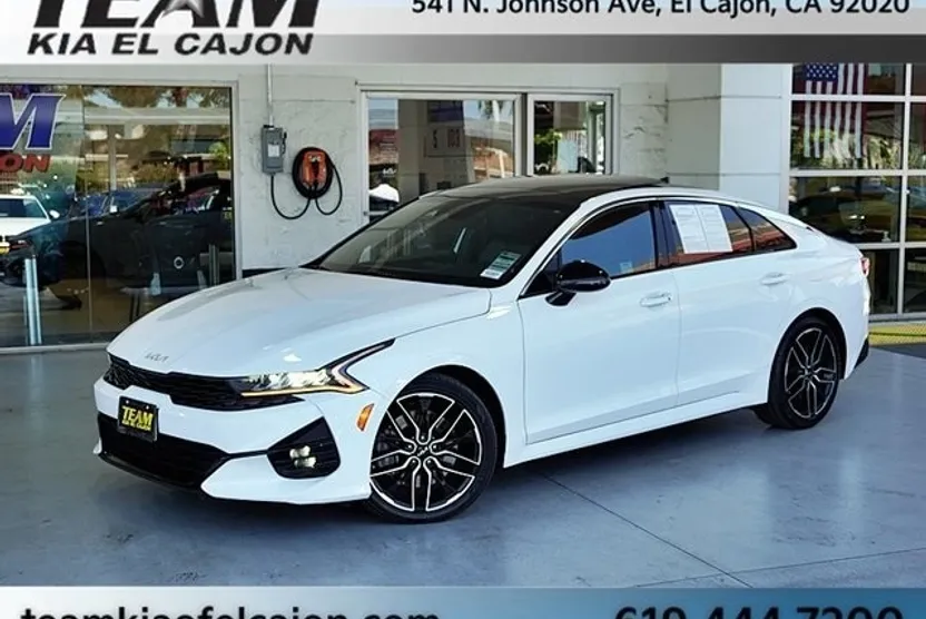 2022 Kia K5 GT photo 1
