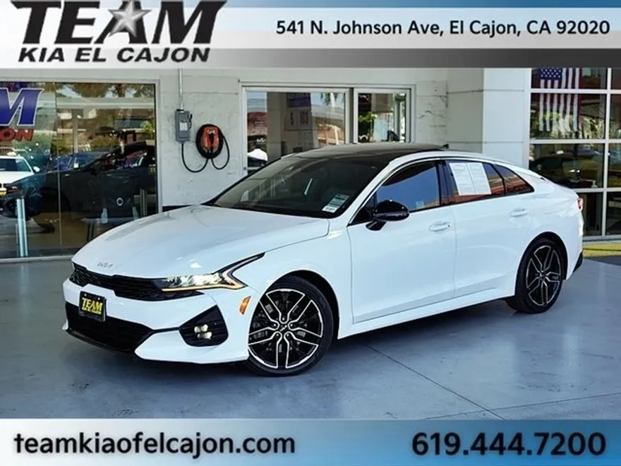 2022 Kia K5 GT photo 1