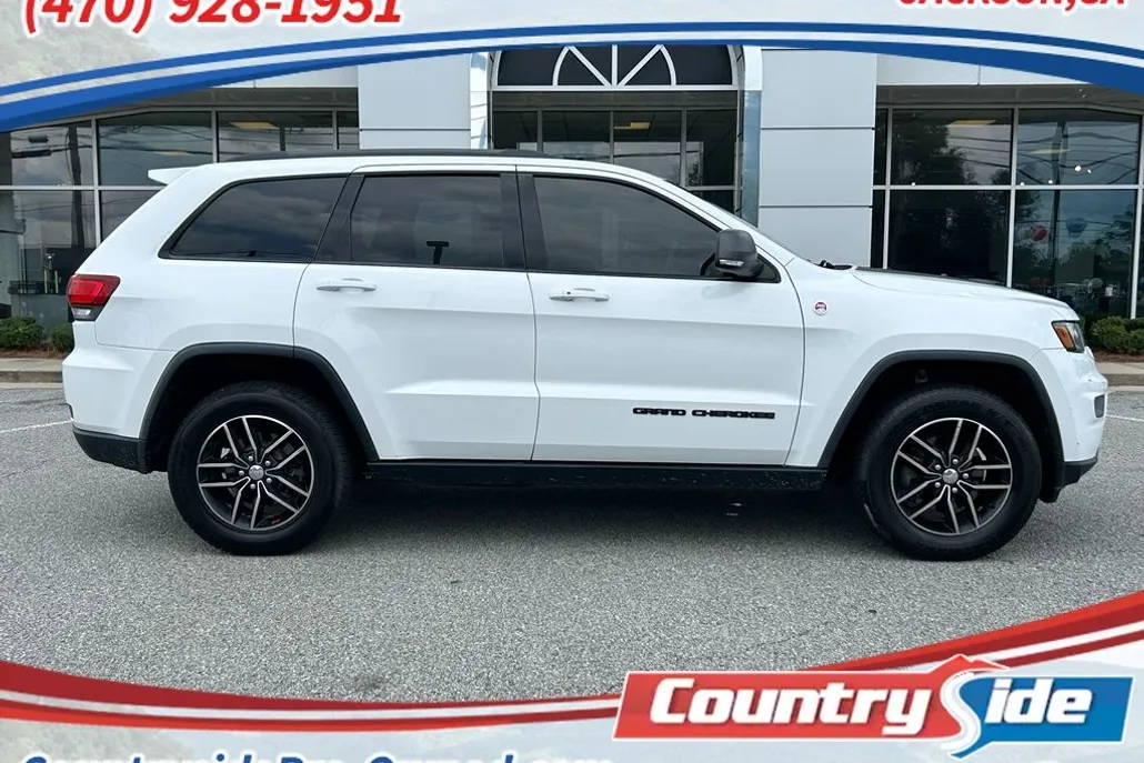 2017 Jeep Grand Cherokee Trailhawk photo 1